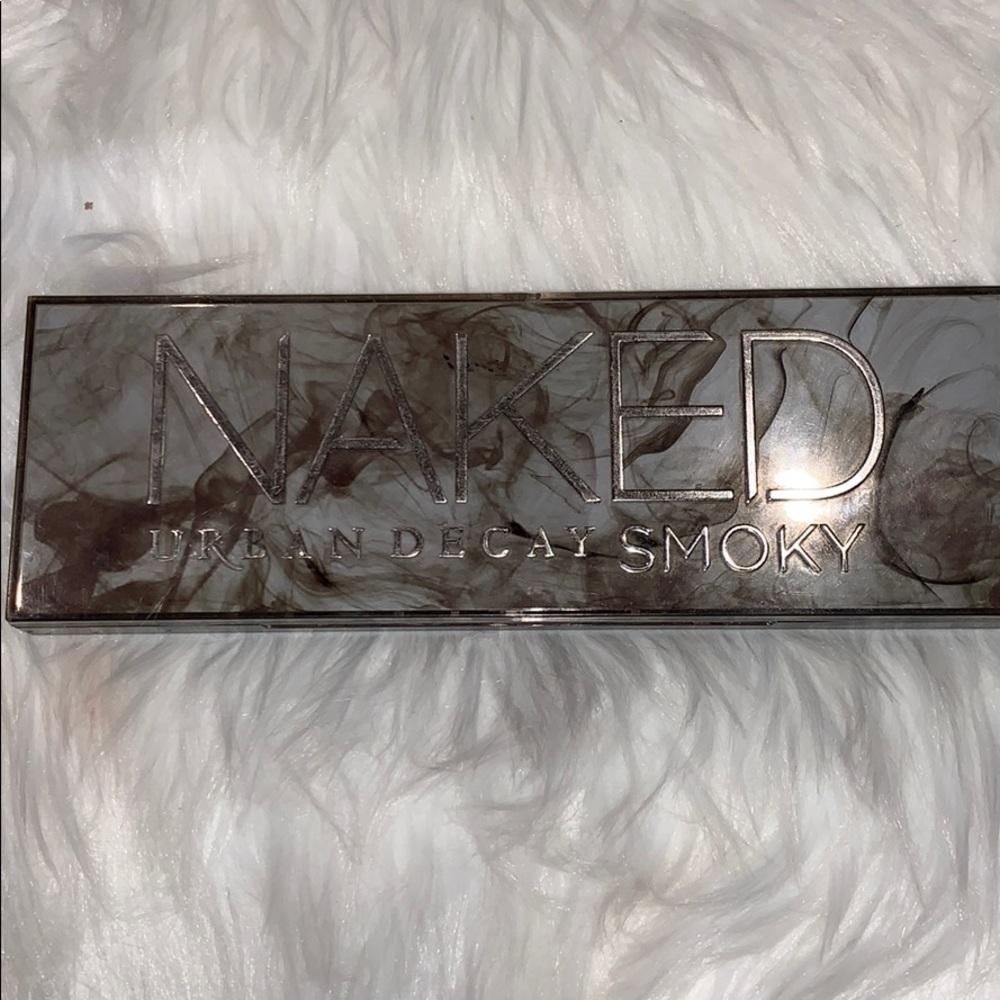 Urban Decay naked Smokey palette